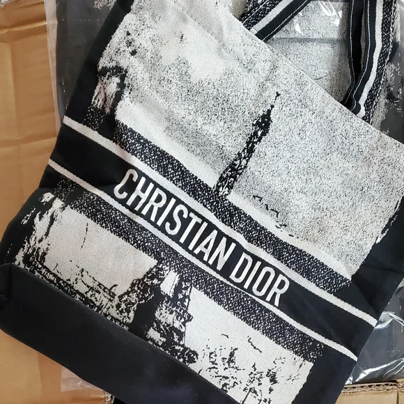 Dior Black and White Artistic Tote Bag,Eiffel Tower,Statue Of Liberty-FIRM PRICE - Picture 1 of 6